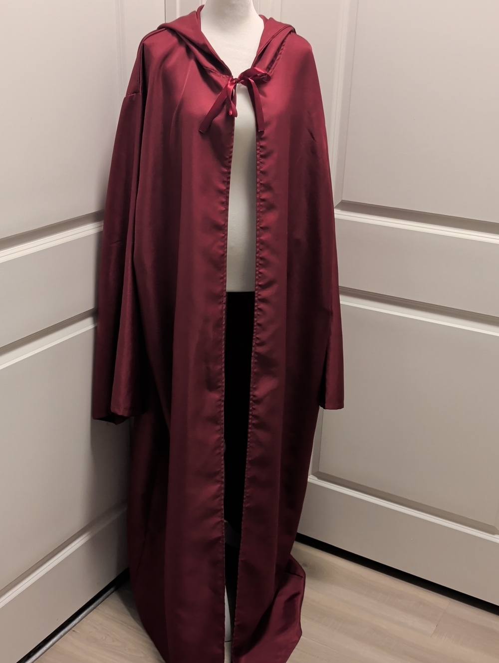 Women's Hooded Burgundy Cape 2XL - Fantasy Cosplay Costume